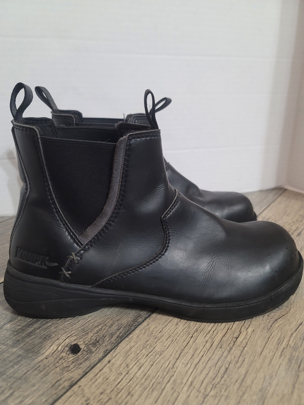 Kodiak Black Leather Women's Maberly Chelsea Steel Toe Pull-on Work Boots Sz9.5M